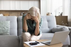 Woman loses money due to stockbroker’s mistake.