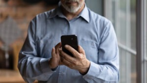 An investor who suffered losses due to securities fraud calls a Ponzi scheme lawyer serving Texas.